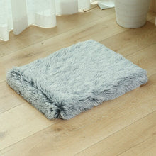 Load image into Gallery viewer, Cat and Dog winter Warm Sleeping Mat
